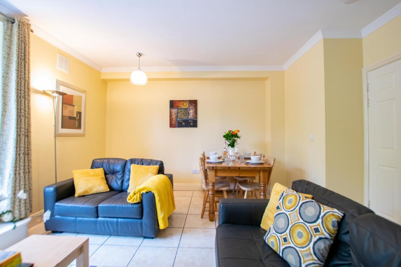 126 - Gort Na Coiribe 4 Bedroom Duplex, By Shortstays 골웨이 외부 사진