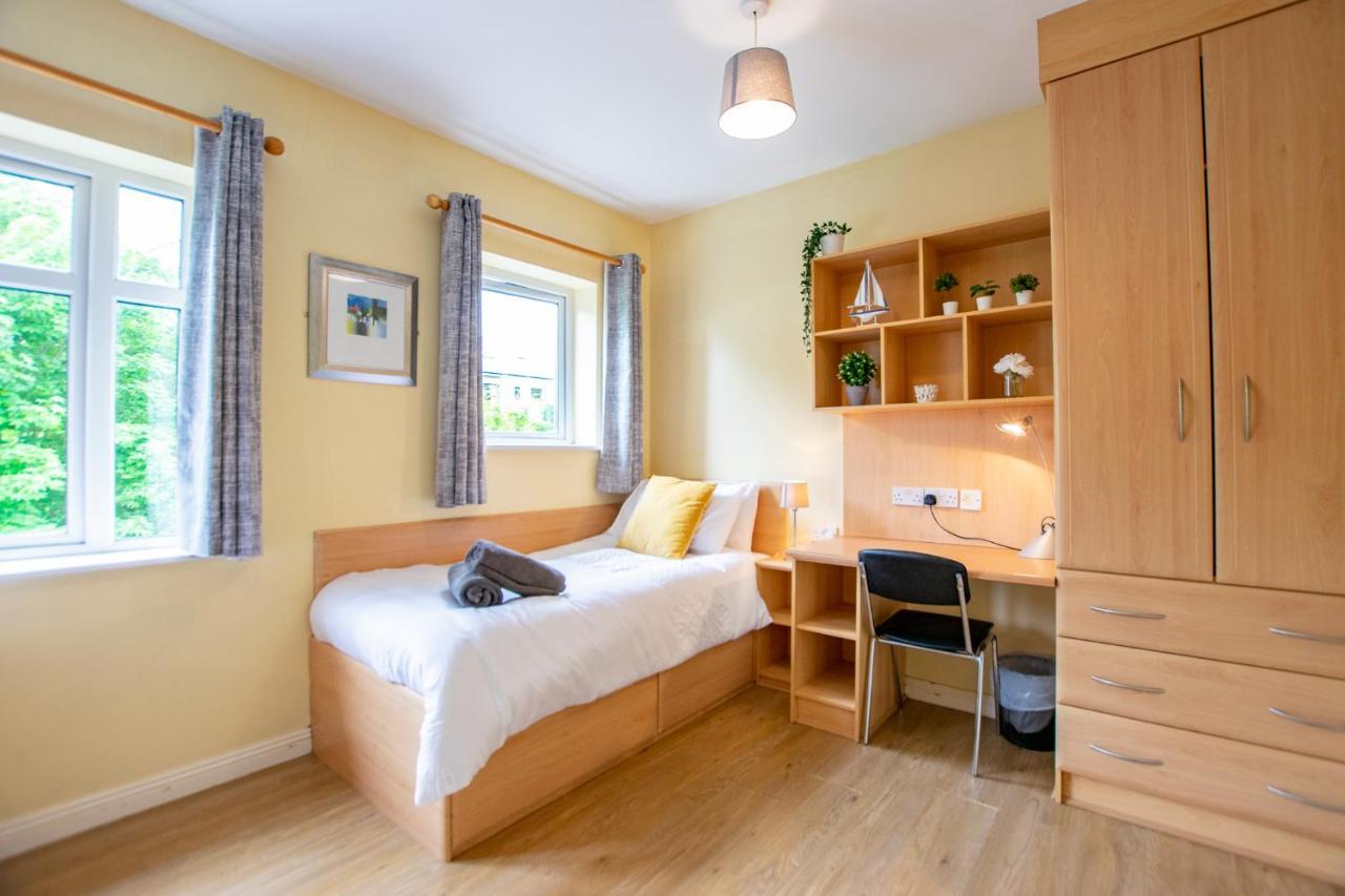 126 - Gort Na Coiribe 4 Bedroom Duplex, By Shortstays 골웨이 외부 사진