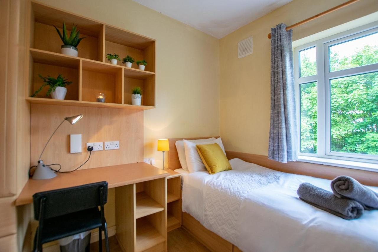 126 - Gort Na Coiribe 4 Bedroom Duplex, By Shortstays 골웨이 외부 사진