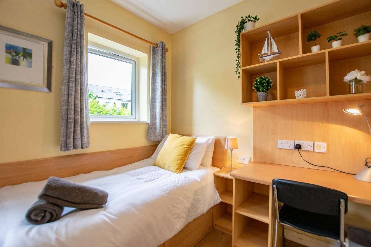 126 - Gort Na Coiribe 4 Bedroom Duplex, By Shortstays 골웨이 외부 사진