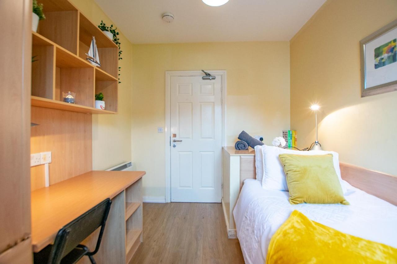 126 - Gort Na Coiribe 4 Bedroom Duplex, By Shortstays 골웨이 외부 사진