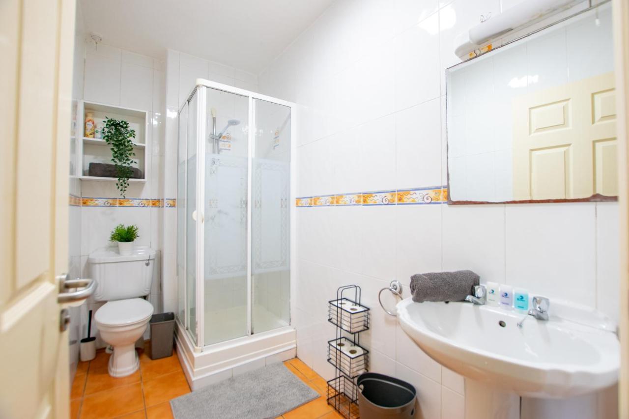 126 - Gort Na Coiribe 4 Bedroom Duplex, By Shortstays 골웨이 외부 사진