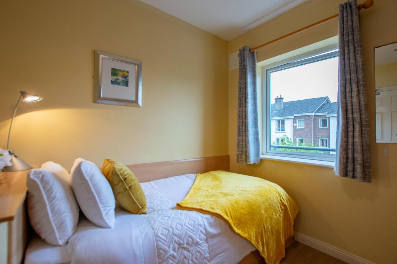 126 - Gort Na Coiribe 4 Bedroom Duplex, By Shortstays 골웨이 외부 사진
